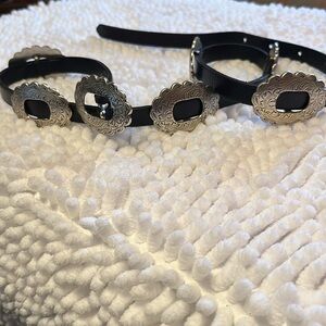 ⭐️💃🏼Ralph Lauren Southwestern Black and Silver Concho Belt
